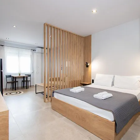 Aparthotel Unique Aura Luxury 3*