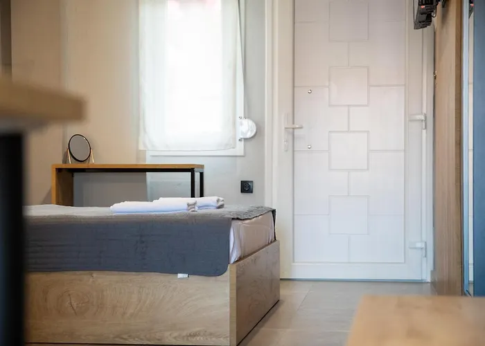 Unique Aura Luxury Apartahotel 3*