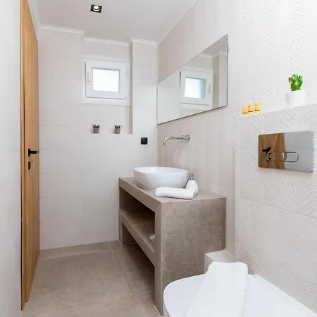 Unique Aura Luxury Hotel apartamentowy 3*