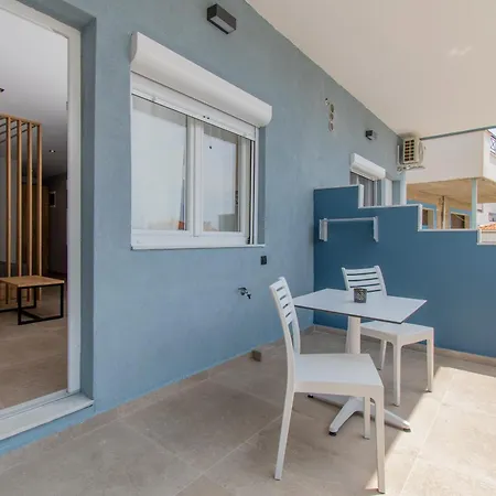 Unique Aura Luxury Hotel apartamentowy 3*